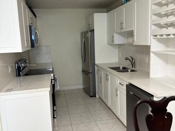 300 NE 191st St , Unit 219, Miami, FL 33179