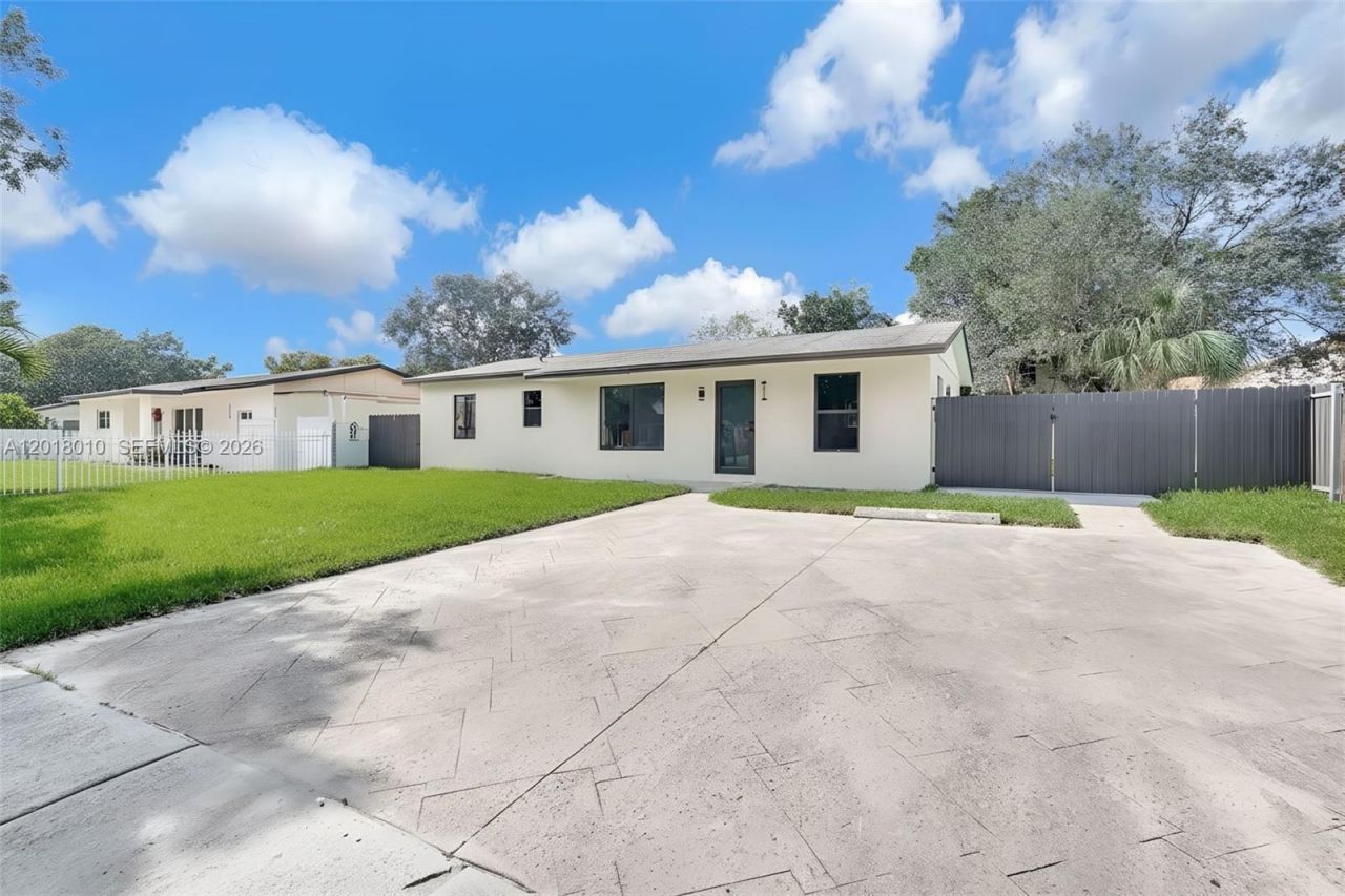 19720 NW 33rd Ave , Miami Gardens, FL 33056 Photo