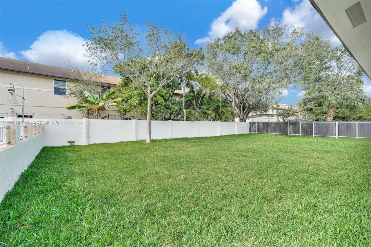 19720 NW 33rd Ave , Miami Gardens, FL 33056 Photo