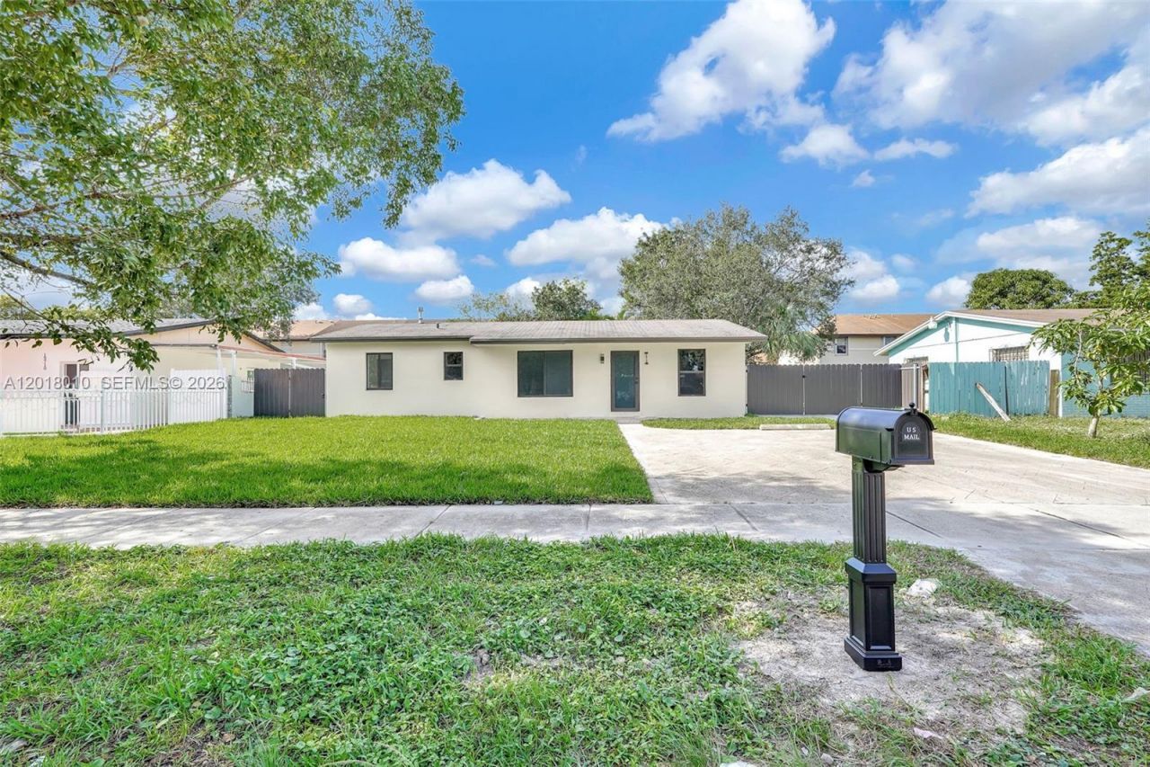 19720 NW 33rd Ave , Miami Gardens, FL 33056 Photo
