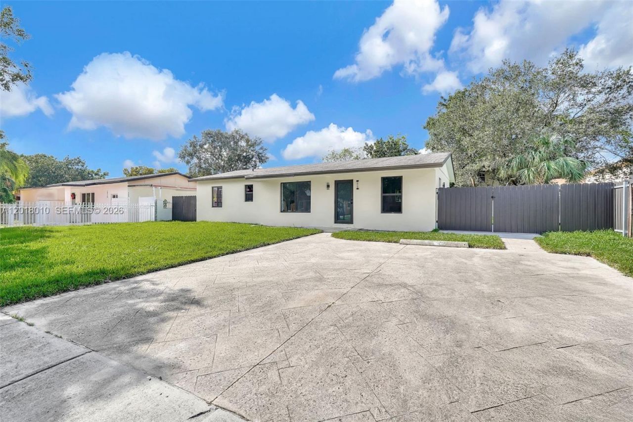 19720 NW 33rd Ave , Miami Gardens, FL 33056 Photo