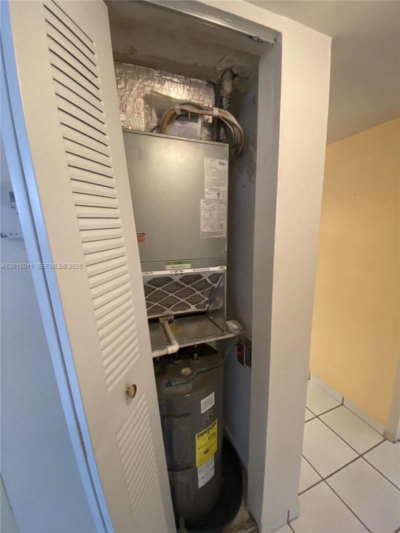 1590 W 46th St, Unit 117, Hialeah, FL 33012 Photo