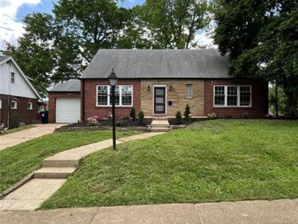 7356 Dorset Avenue , St Louis, MO 63130