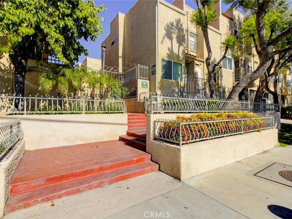 10260 Plainview Avenue, Unit 22, Tujunga, CA 91042