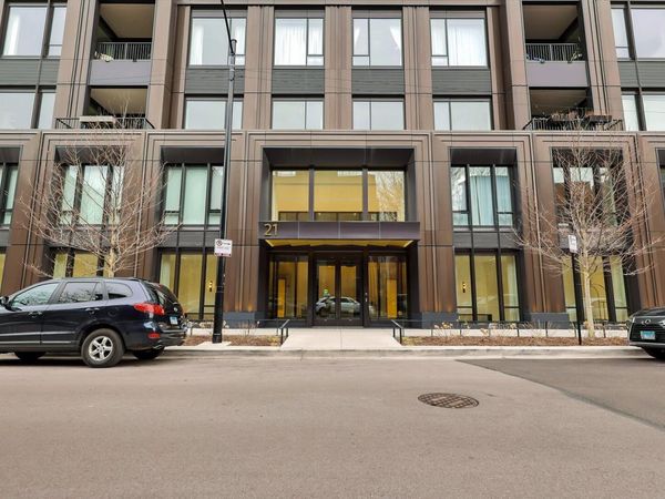 21 N May Street, Unit 501, Chicago, IL 60607