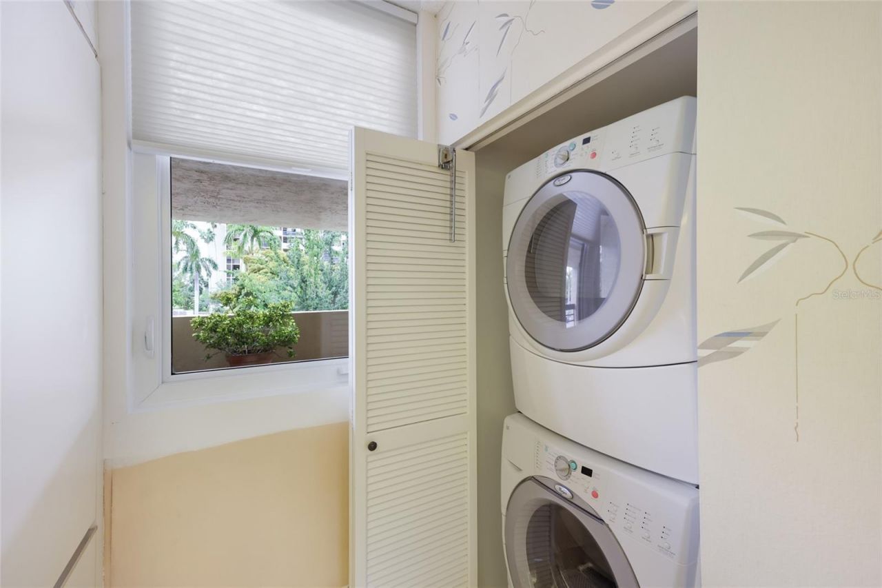 1095 Gulf Of Mexico Drive , Unit 102, Longboat Key, FL 34228 Photo