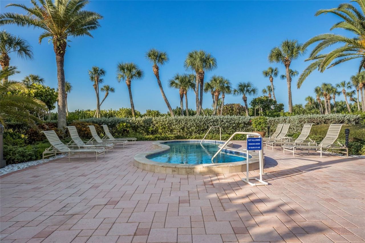 1095 Gulf Of Mexico Drive , Unit 102, Longboat Key, FL 34228 Photo