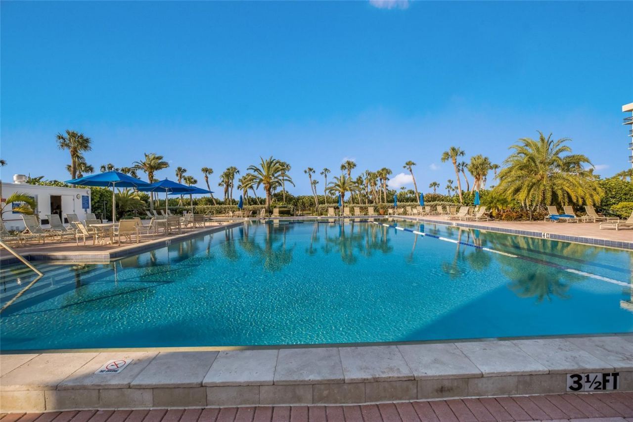 1095 Gulf Of Mexico Drive , Unit 102, Longboat Key, FL 34228 Photo