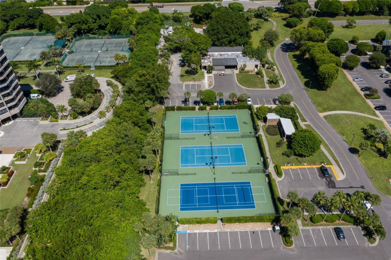 1095 Gulf Of Mexico Drive , Unit 102, Longboat Key, FL 34228 Photo