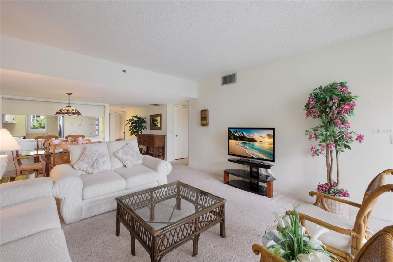 1095 Gulf Of Mexico Drive , Unit 102, Longboat Key, FL 34228 Photo