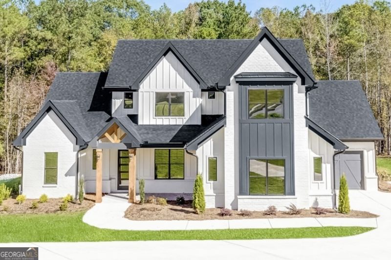 121 Forest Berry Court Newnan, GA 30265