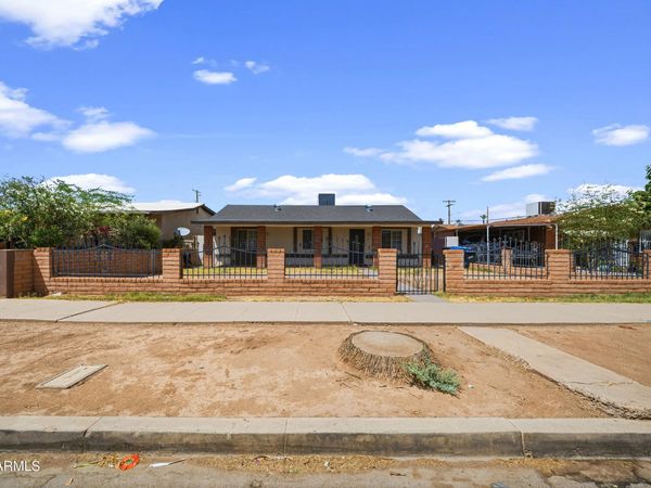 2006 W MONROE Street, Phoenix, AZ 85009