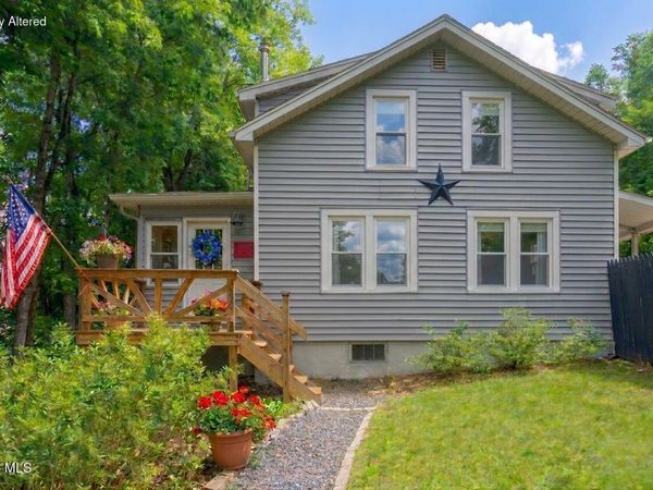 9 S Main Street, Berlin, NY 12022
