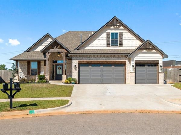 11724 SW 47th Place, Mustang, OK 73064