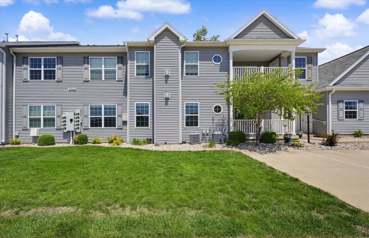 3048 E Stillwater Landing, Unit 103, Urbana, IL 61802 Main Photo