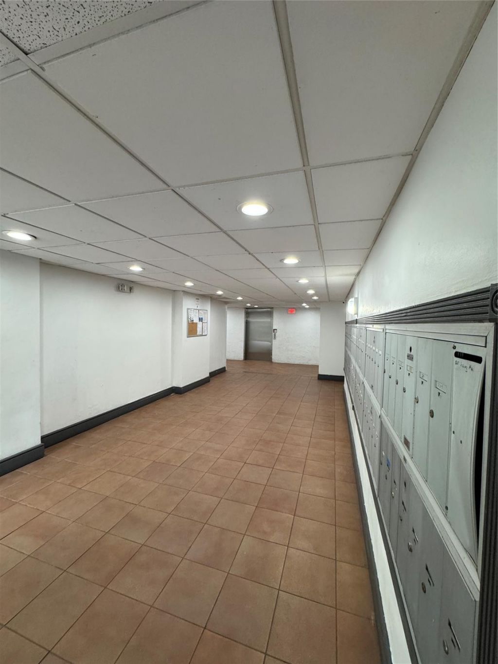 721 N Pine Island Road, Unit 207, Plantation, FL 33324 Photo