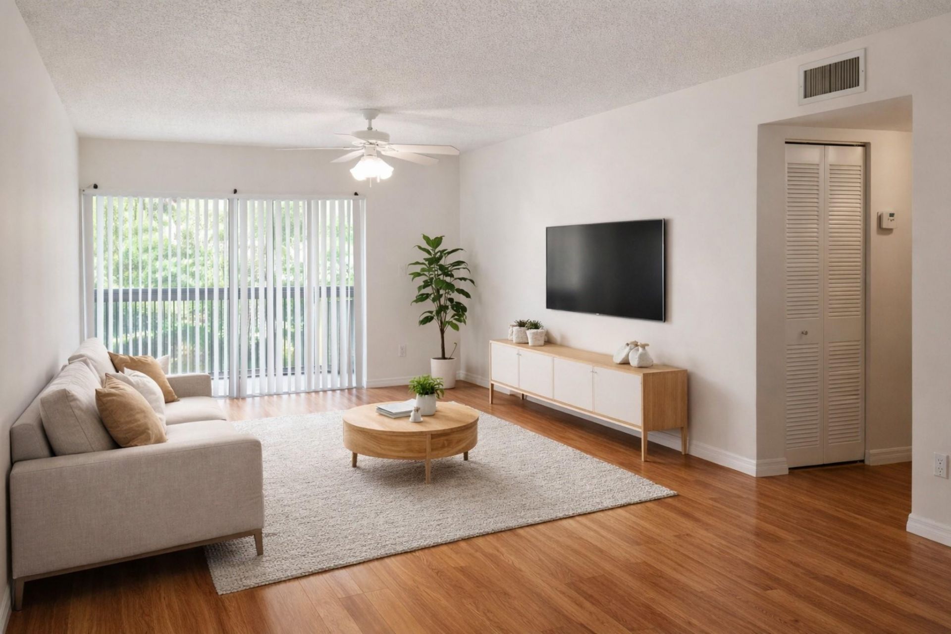 721 N Pine Island Road, Unit 207, Plantation, FL 33324 Photo
