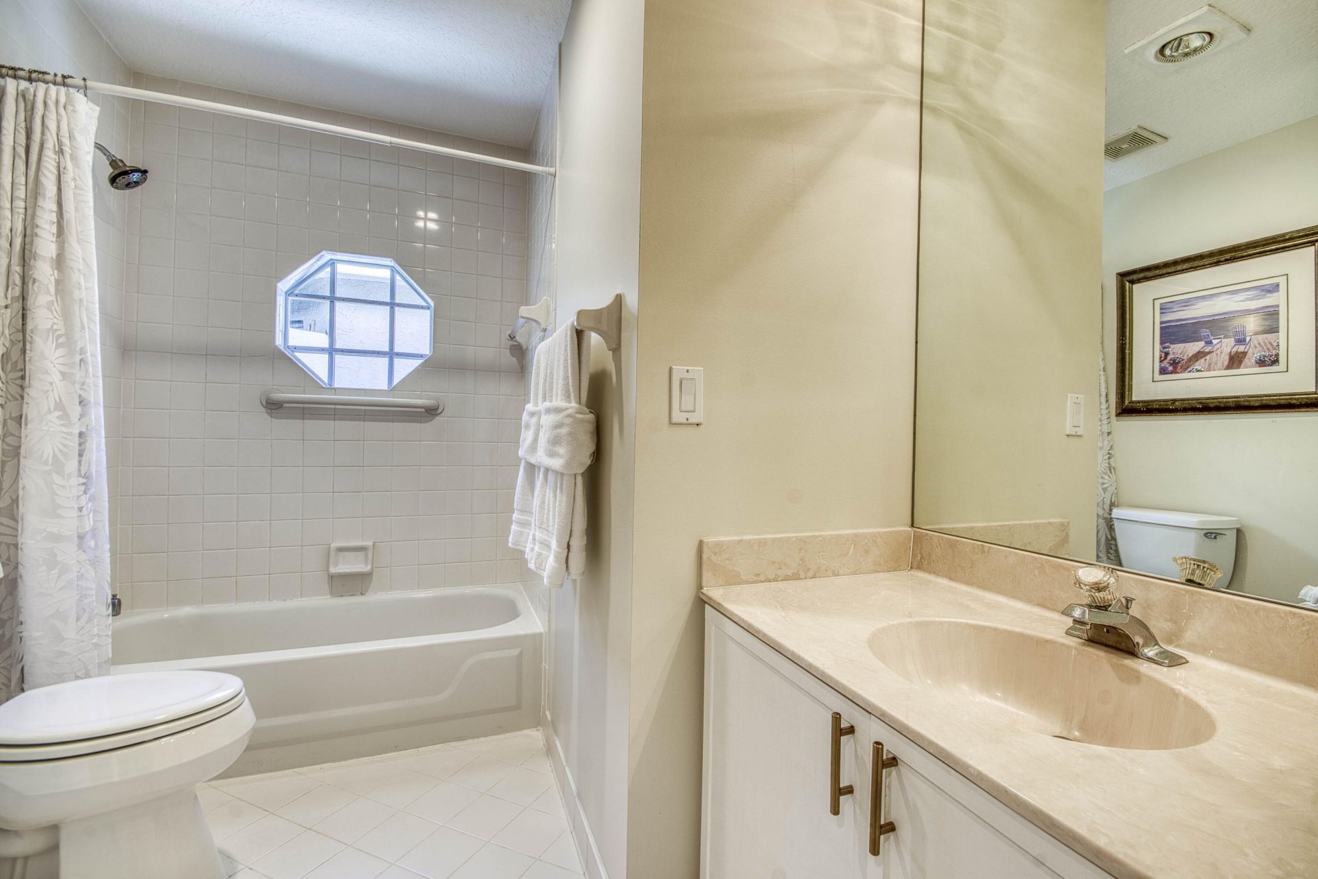 206 Canterbury Drive W, Palm Beach Gardens, FL 33418 Photo