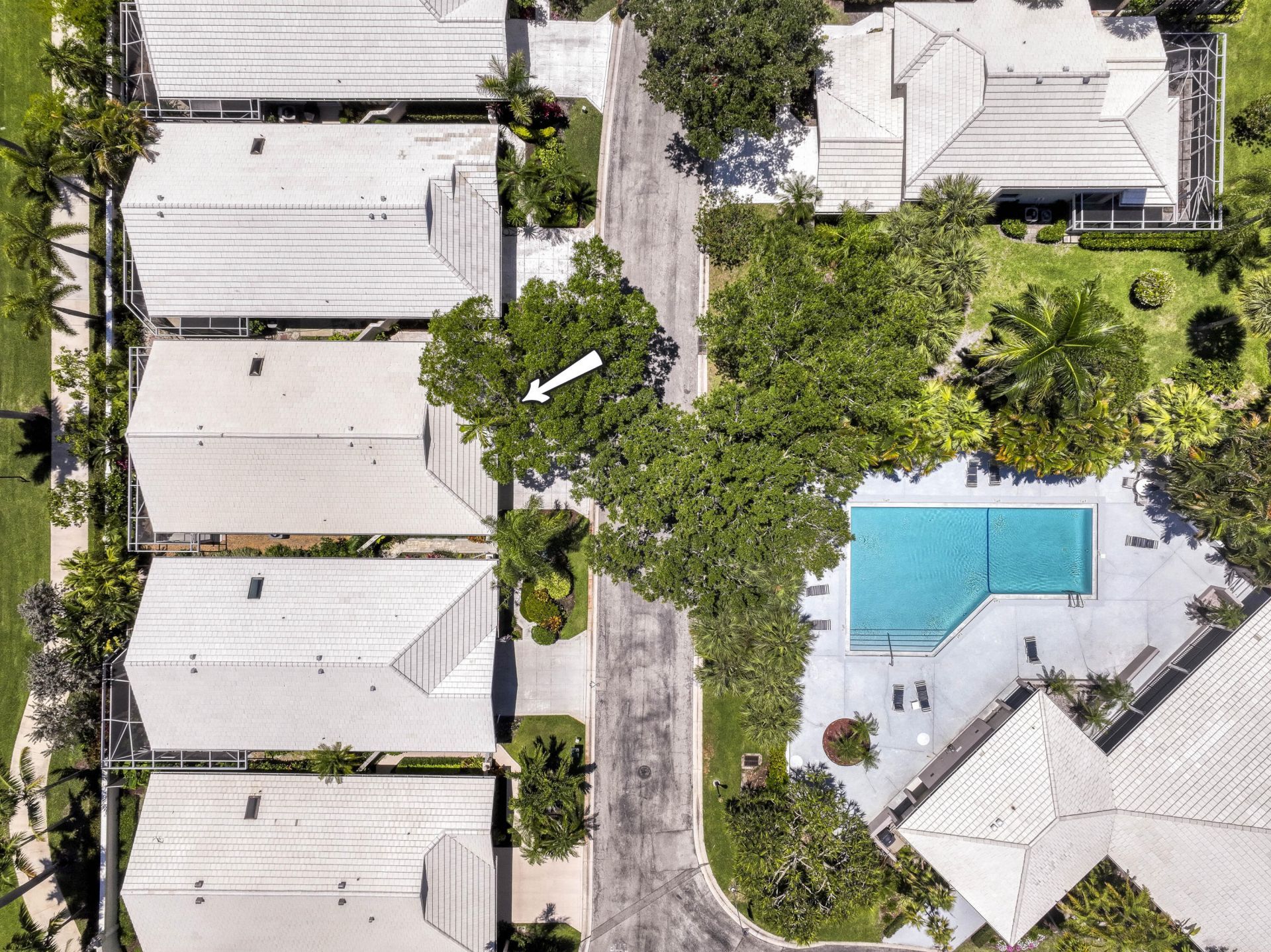 206 Canterbury Drive W, Palm Beach Gardens, FL 33418 Photo