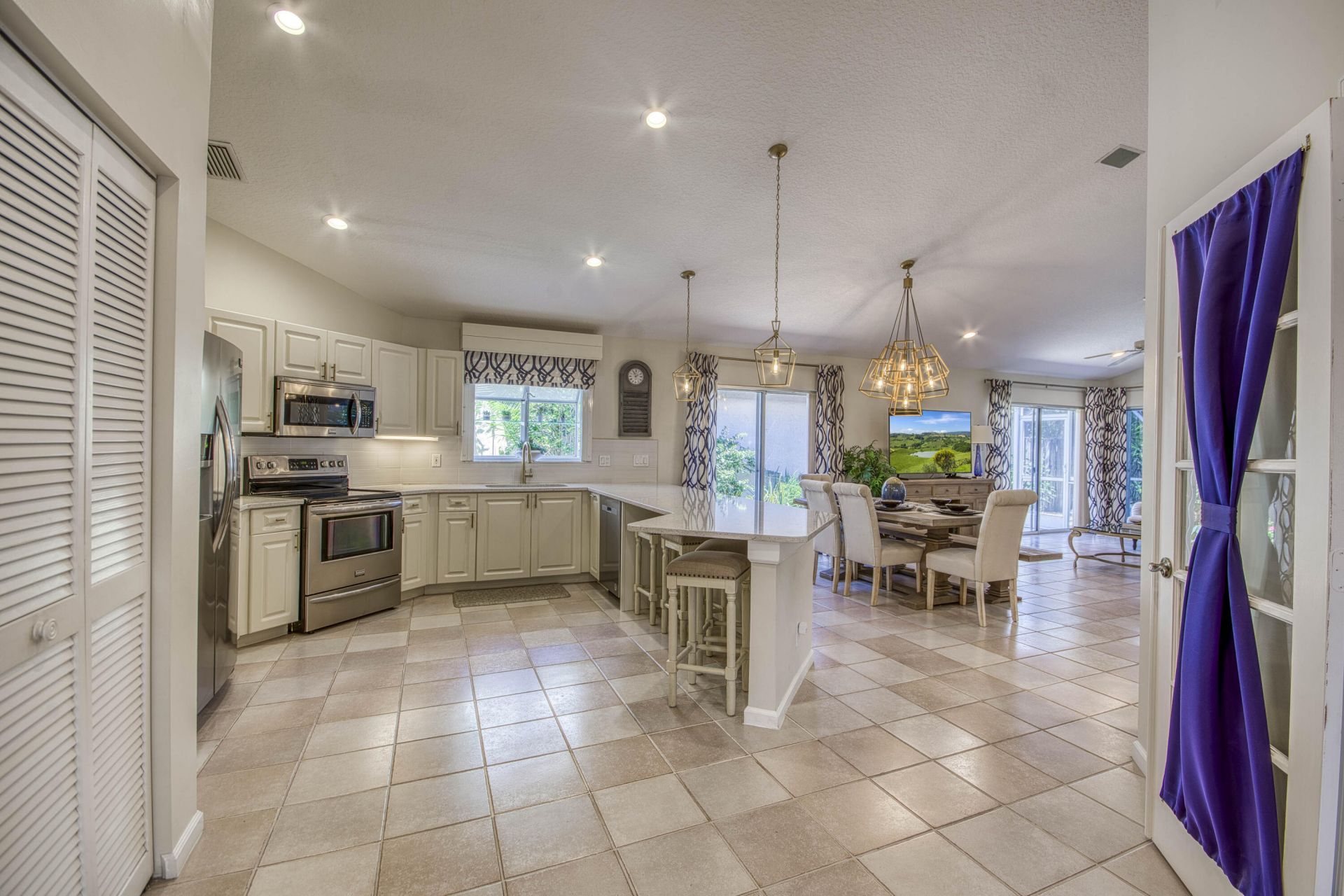 206 Canterbury Drive W, Palm Beach Gardens, FL 33418 Photo
