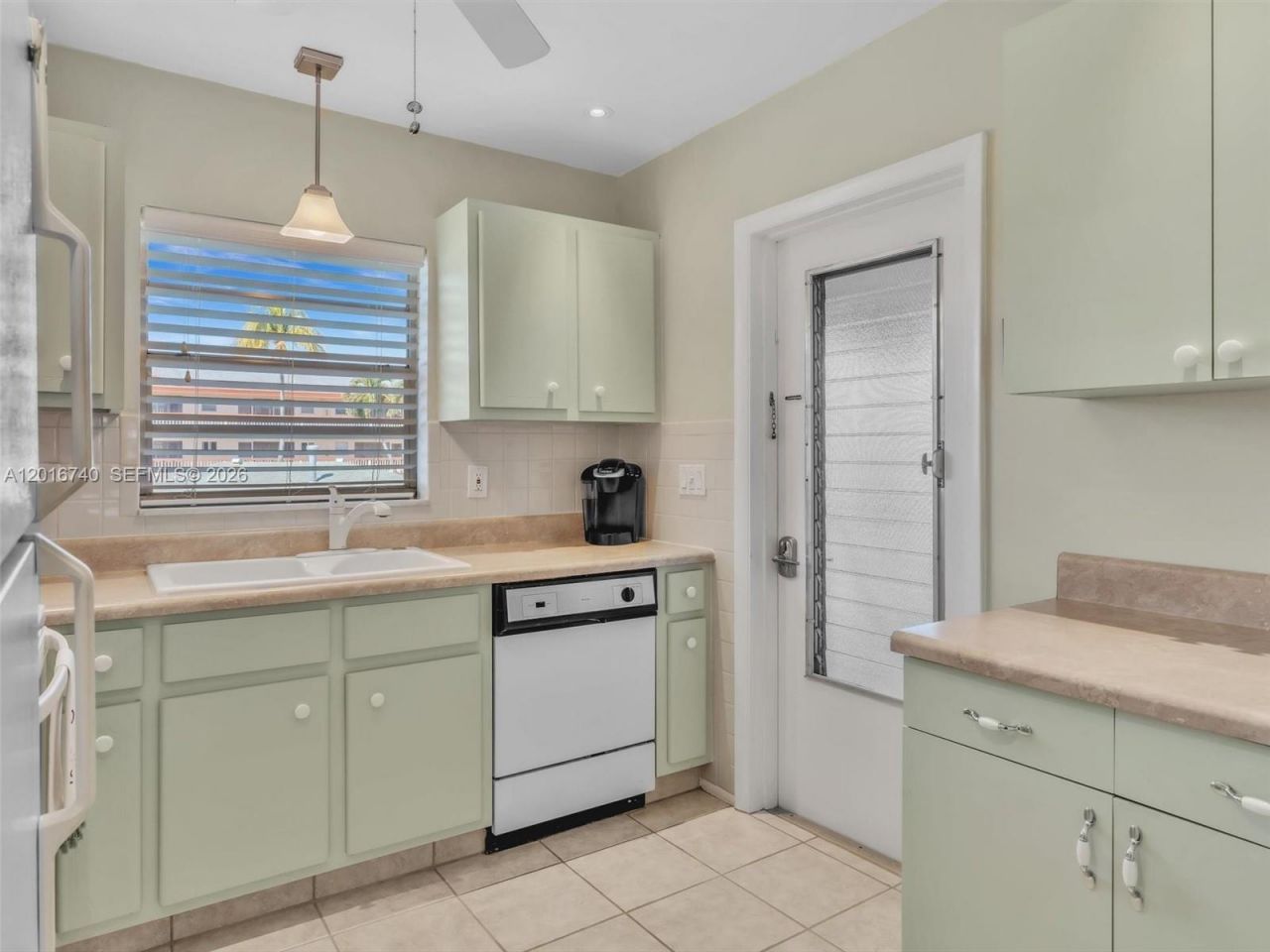 5300 Washington St , Unit J216, Hollywood, FL 33021 Photo