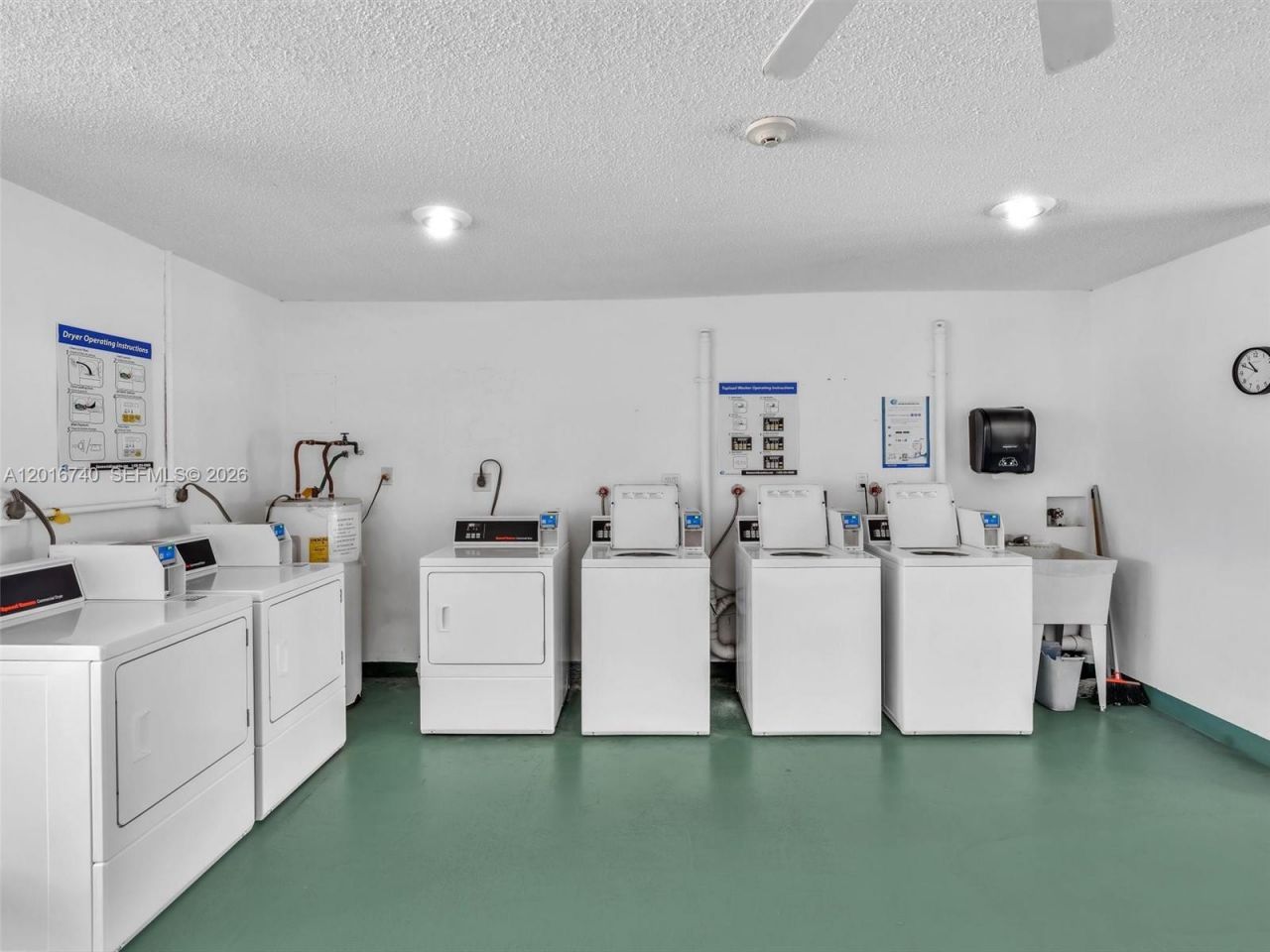 5300 Washington St , Unit J216, Hollywood, FL 33021 Photo