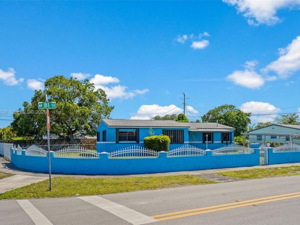 2400 NW 181st Ter , Miami Gardens, FL 33056