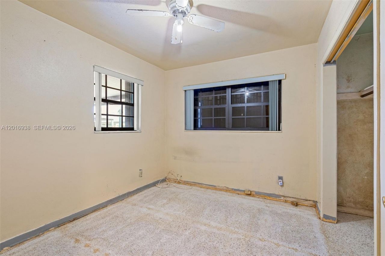 2400 NW 181st Ter, Miami Gardens, FL 33056 Photo