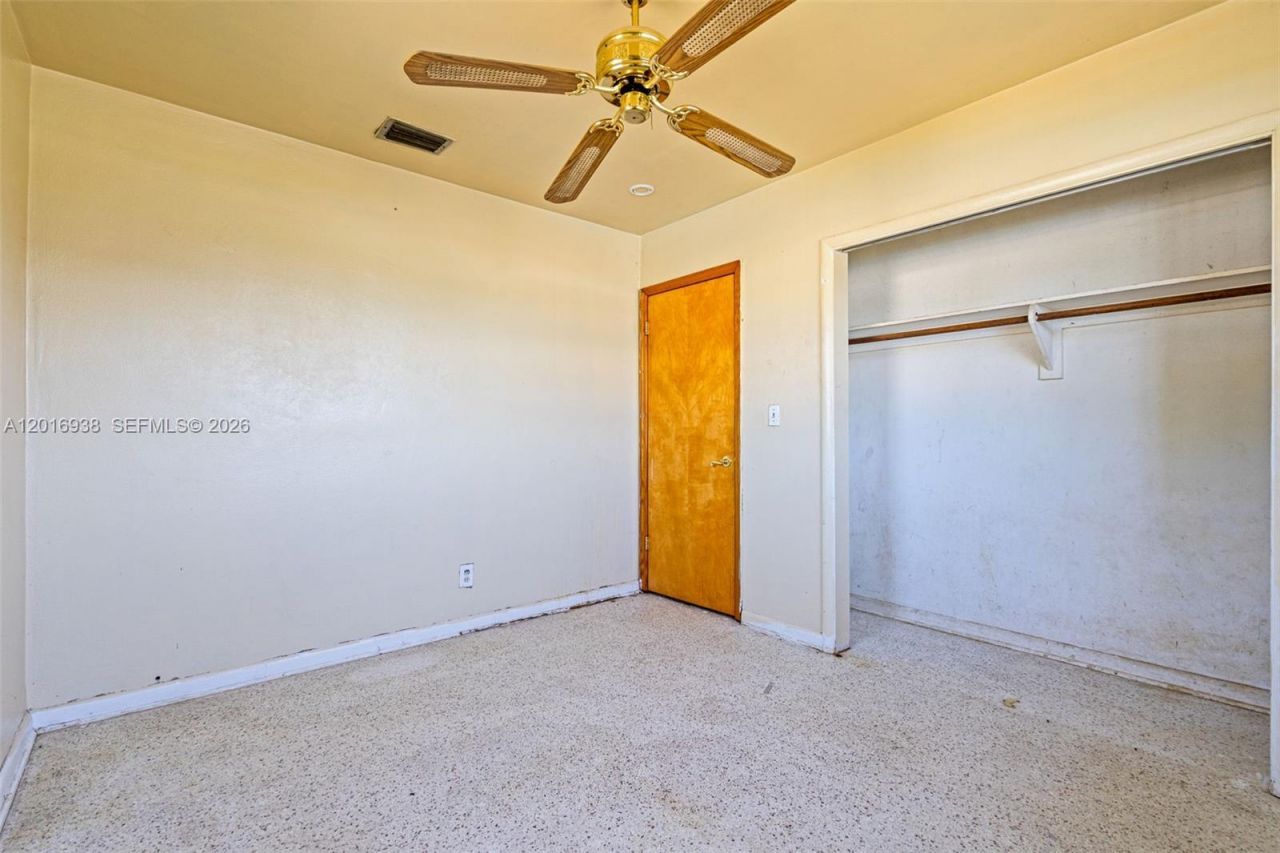 2400 NW 181st Ter, Miami Gardens, FL 33056 Photo