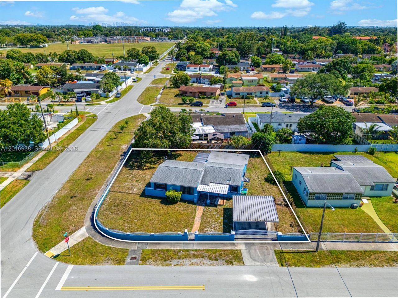 2400 NW 181st Ter, Miami Gardens, FL 33056 Photo