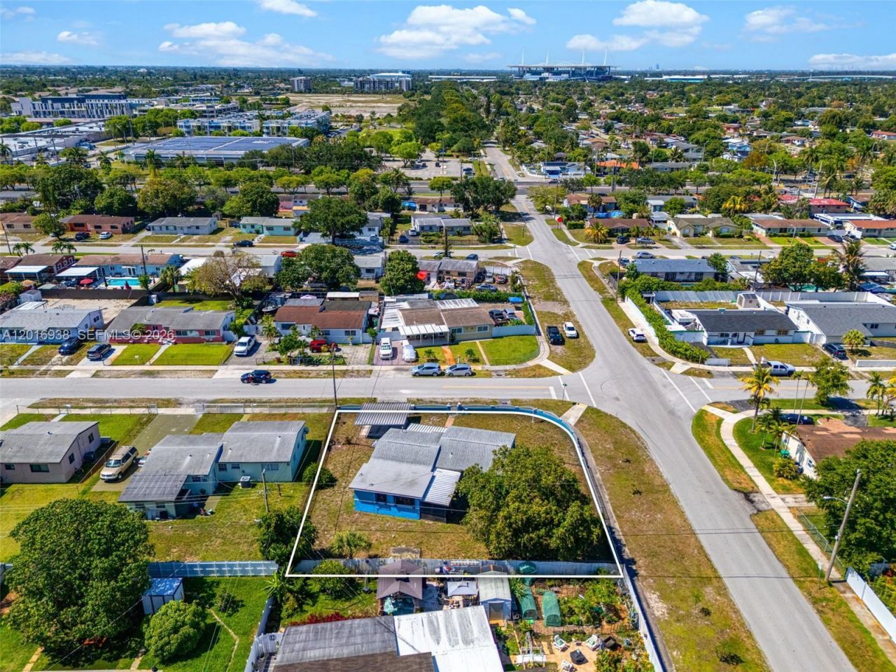 2400 NW 181st Ter, Miami Gardens, FL 33056 Photo