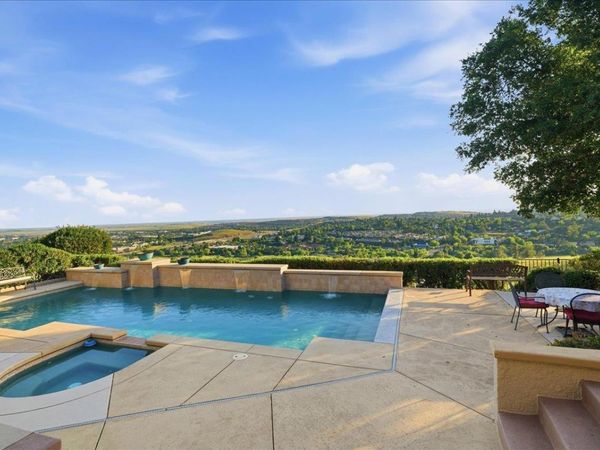 1306 Souza Dr, El Dorado Hills, CA 95762