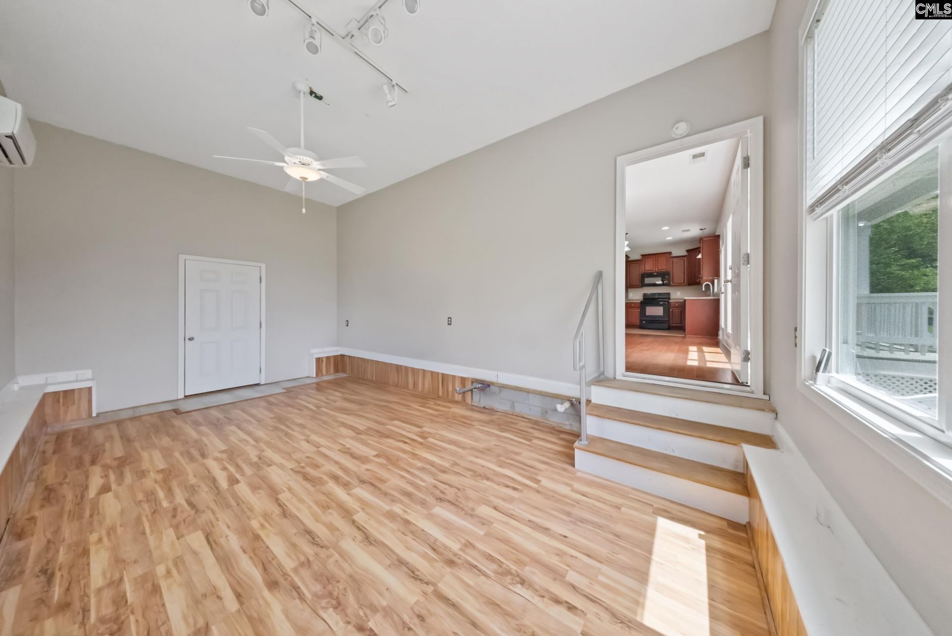 217 Lakewood Drive Photo 11