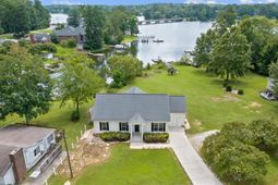 217 Lakewood Drive photo 4