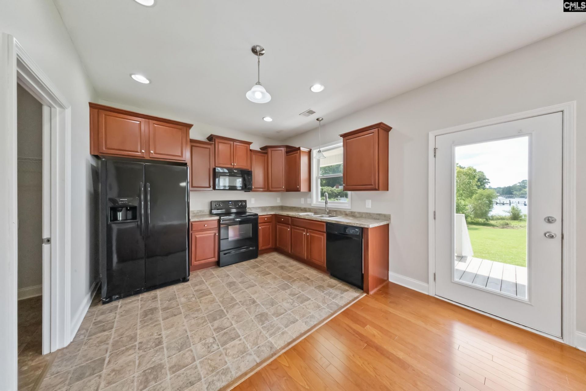 217 Lakewood Drive Photo 28
