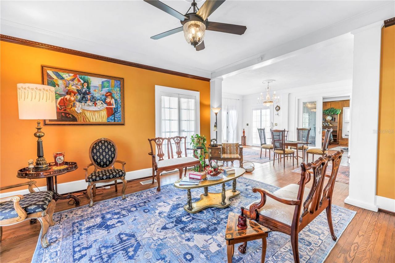 208 N Spring Boulevard, Tarpon Springs, FL 34689 Photo