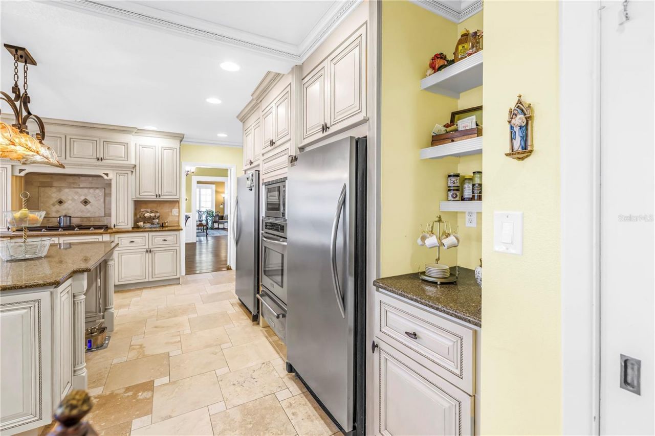 208 N Spring Boulevard, Tarpon Springs, FL 34689 Photo