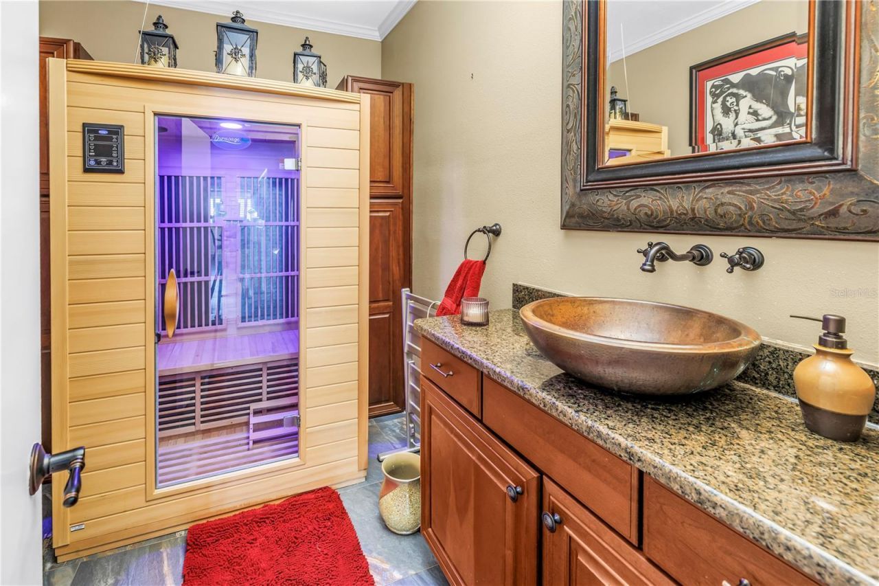 208 N Spring Boulevard, Tarpon Springs, FL 34689 Photo