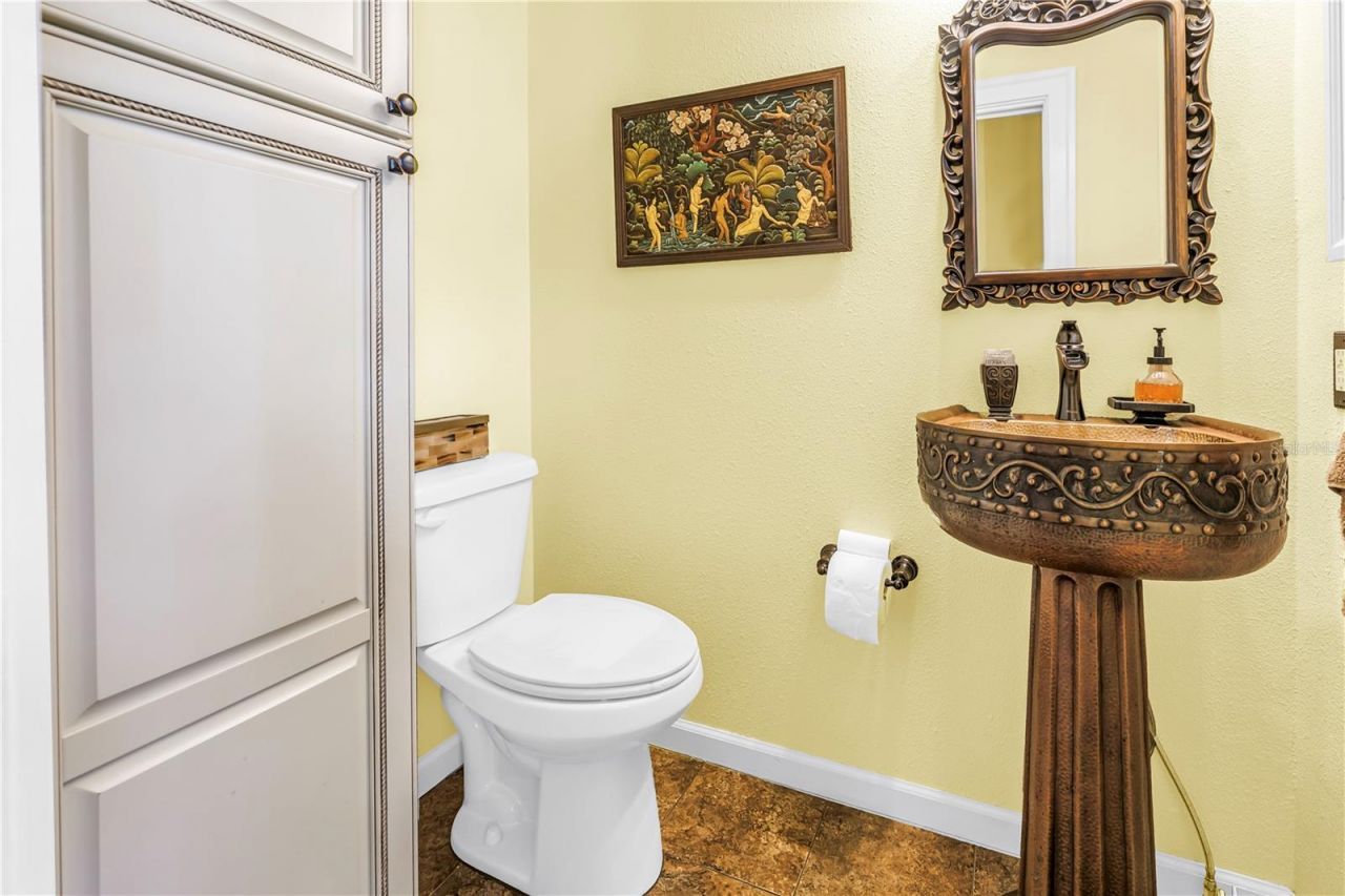 208 N Spring Boulevard, Tarpon Springs, FL 34689 Photo