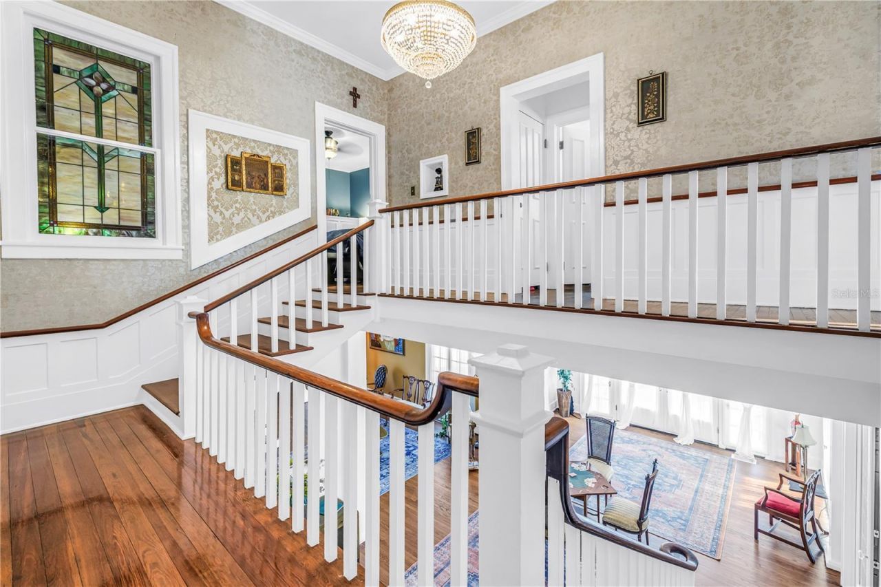 208 N Spring Boulevard, Tarpon Springs, FL 34689 Photo