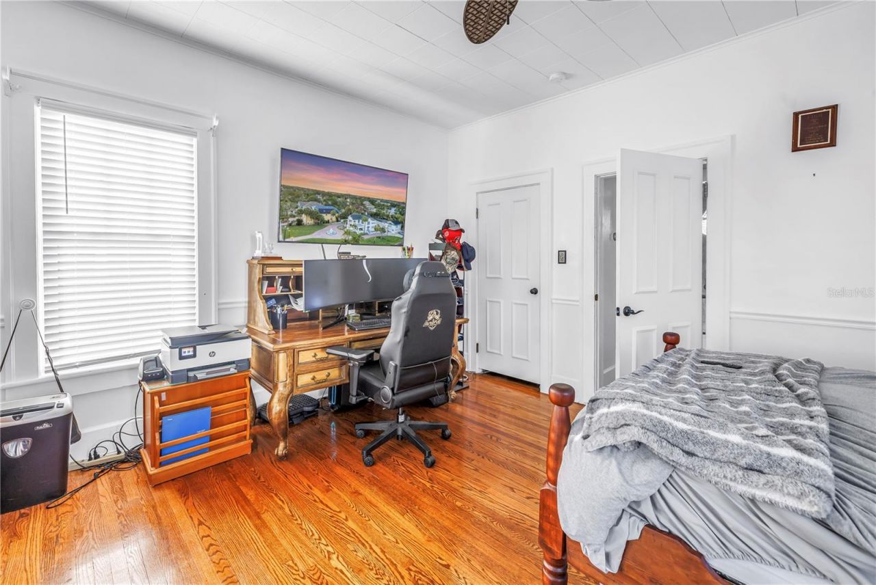 208 N Spring Boulevard, Tarpon Springs, FL 34689 Photo