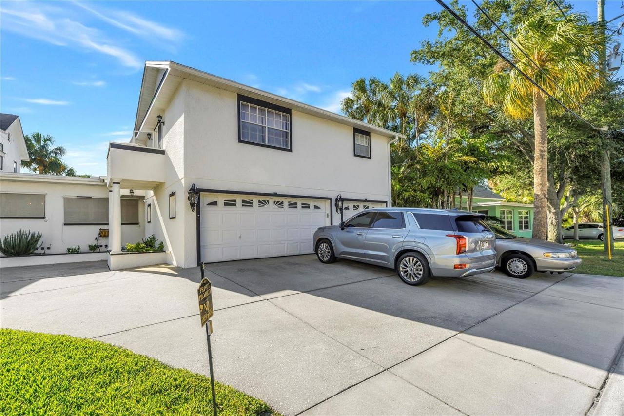 208 N Spring Boulevard, Tarpon Springs, FL 34689 Photo