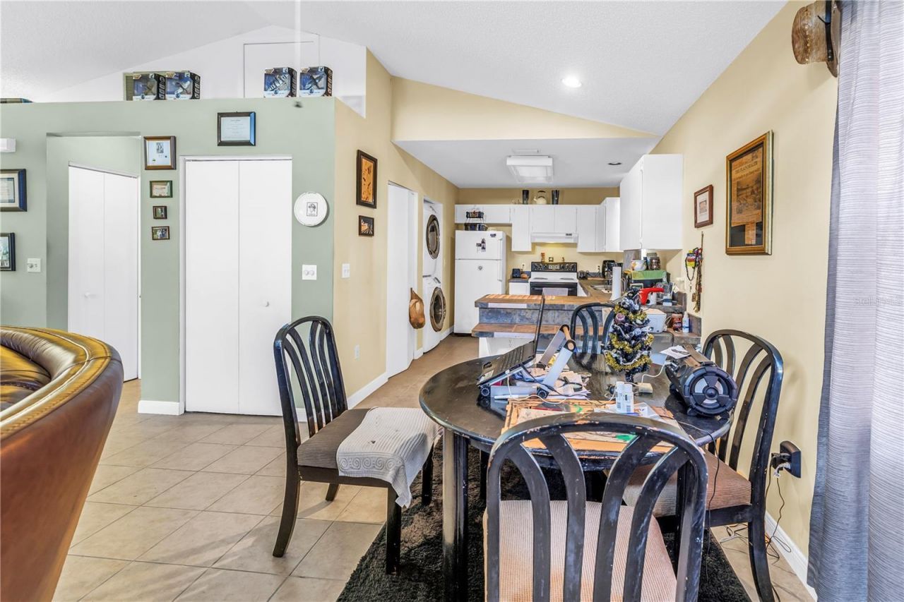 208 N Spring Boulevard, Tarpon Springs, FL 34689 Photo