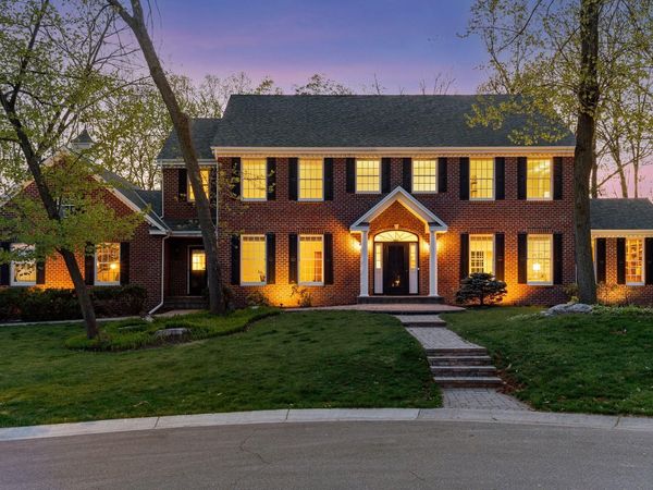 20150 Sweetwater Curve, Shorewood, MN 55331