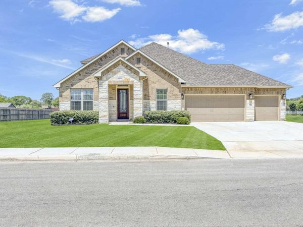 5021 Tupelo Row, San Antonio, TX 78263