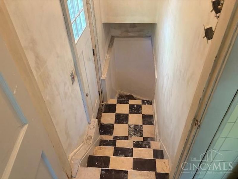 2845 lawndale, Cincinnati, OH 45212 Photo 9