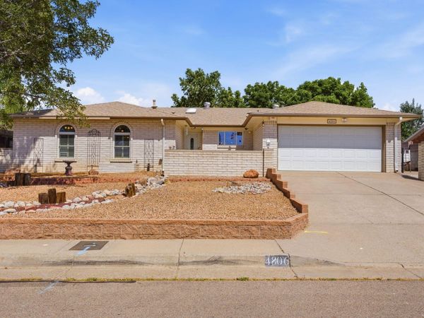 4806 Dona Rowena Avenue NE, Albuquerque, NM 87111