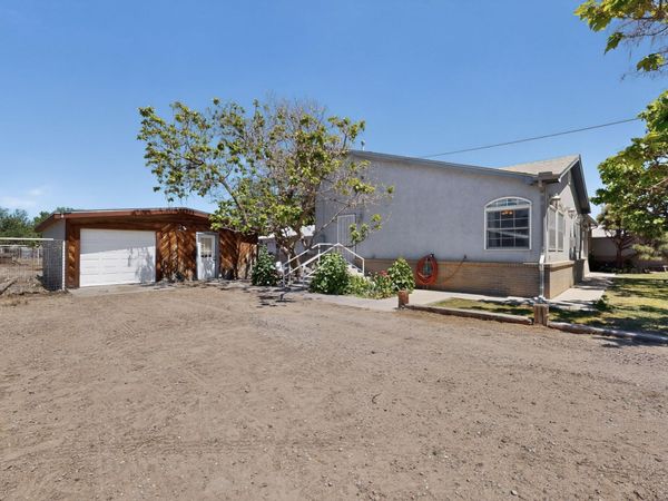 13 Maestas Road , Los Lunas, NM 87031