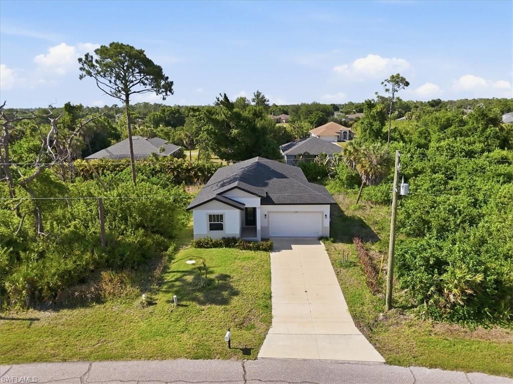 136 Lomas Rd, Rotonda West, FL 33947 Photo