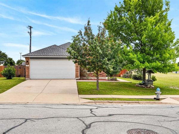 300 Wimberley ST, Hutto, TX 78634